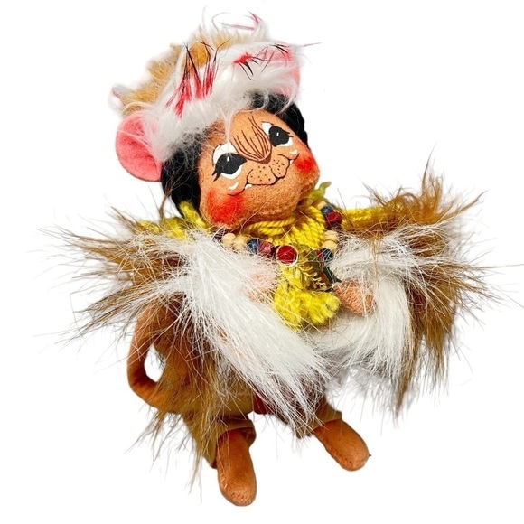 Annalee Other - NWOT ANNALEE Native American Indian Boy 7" Mouse With Beaded Necklace 2004